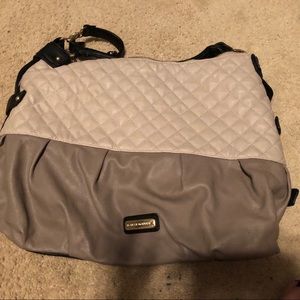 Gray Steve Madden Purse!